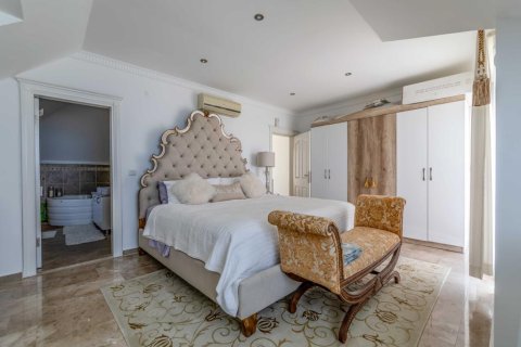 4 bedrooms Villa in Cai Rang, Vietnam No. 14188 17