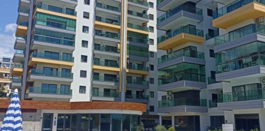 3 rooms Appartement à Mahmutlar, Turkey No. 110446