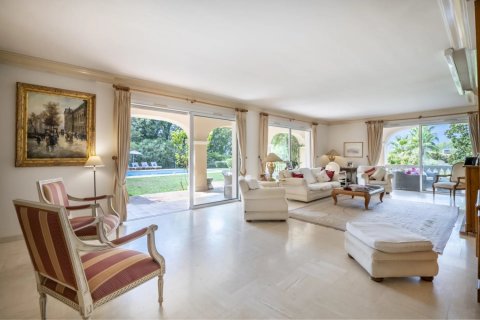 4 bedrooms Villa in Le Cannet, France No. 67361 7