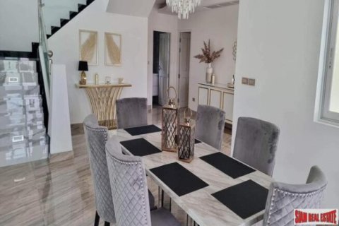 Вилла с 3 спальнями в Раваи, Таиланд №96358 9