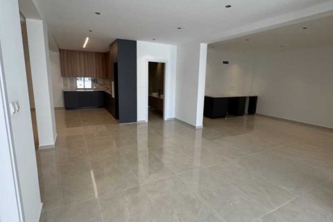 4 bedrooms Apartment in Agios Athanasios, Cyprus No. 75159 8