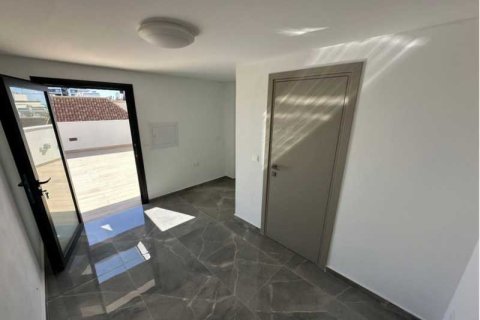 Квартира с 4 спальнями в Лимассол, Кипр №102432 10