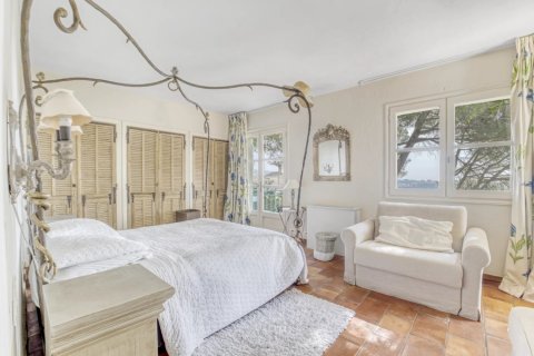 5 bedrooms Villa in Mougins, France No. 99804 7