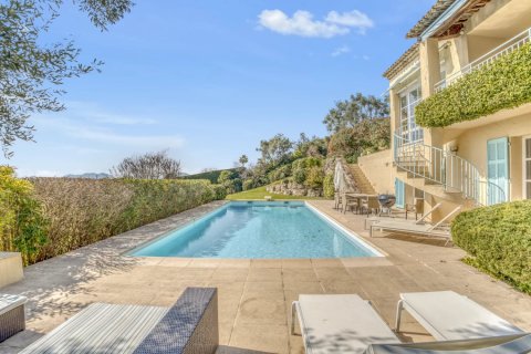 5 bedrooms Villa in Mougins, France No. 99804 2
