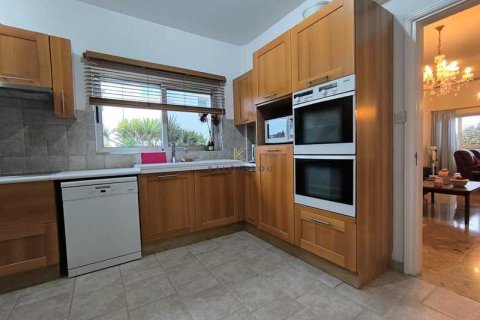 4 bedrooms House in Kiti, Cyprus No. 84440 10