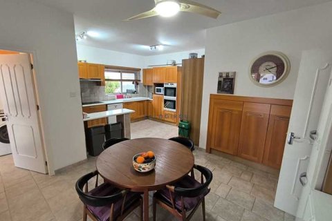 4 bedrooms House in Kiti, Cyprus No. 84440 9