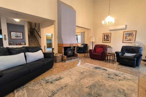 4 bedrooms House in Kiti, Cyprus No. 84440 4