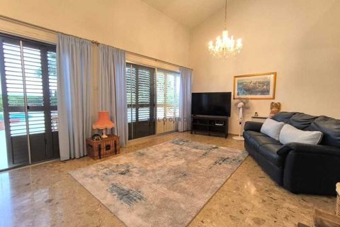 4 bedrooms House in Kiti, Cyprus No. 84440 2