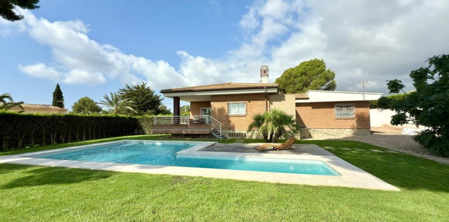 3 dormitorios Villa en La Nucia, Spain No. 122277