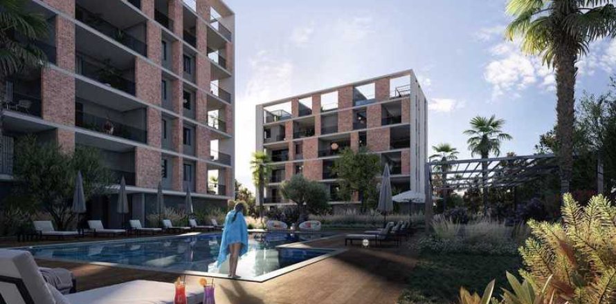 3 bedrooms Apartment in Germasogeia, Cyprus No. 43505