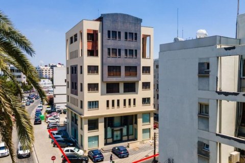 1060m² Commercial property in Nicosia, Cyprus No. 105135 7