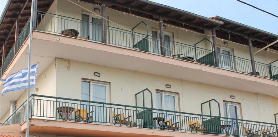 17 rooms Hotel in Kolindros, Greece No. 58094