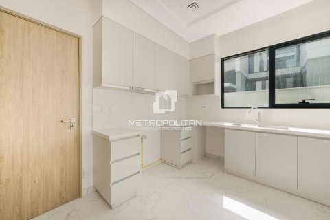 Вилла с 4 спальнями в Hoang Kim, Вьетнам №93979 27