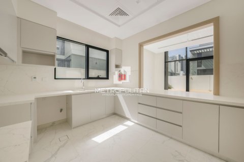 Вилла с 4 спальнями в Hoang Kim, Вьетнам №93979 26