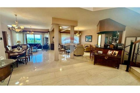 5 bedrooms Villa in Limassol, Cyprus No. 65496 4
