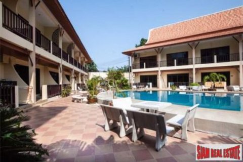 40 bedrooms Villa in Pattaya, Thailand No. 96532 11