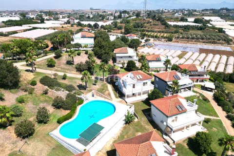 4 bedrooms Villa in Serik, Turkey No. 53382