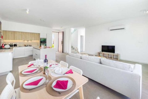 3 bedrooms Villa in Paralimni, Cyprus No. 40133 15