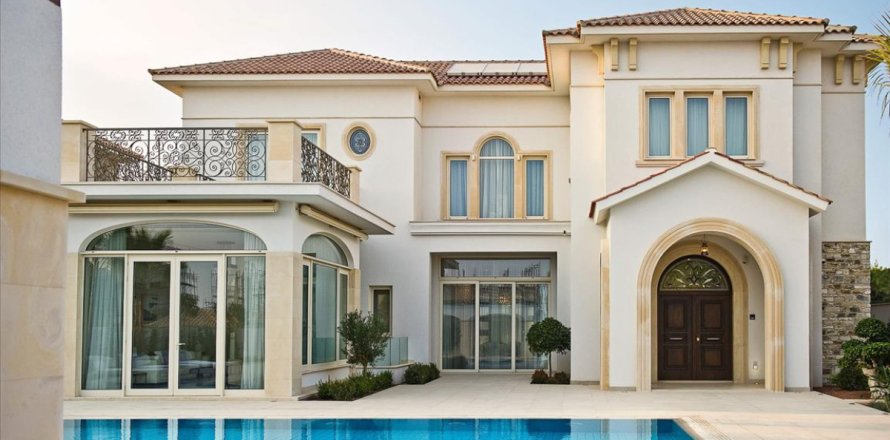 6 dormitorios Villa en Larnaca, Cyprus No. 105643