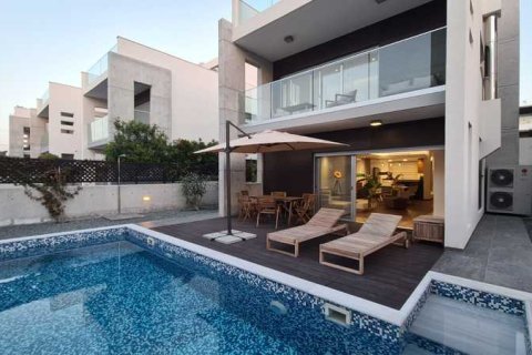 3 bedrooms Villa in Geroskípou, Cyprus No. 79498 1