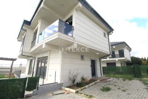 3 dormitorios Villa en Silivri, Turkey No. 124072