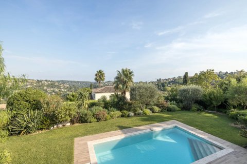 4 dormitorios Villa en Vence, France No. 76650 2