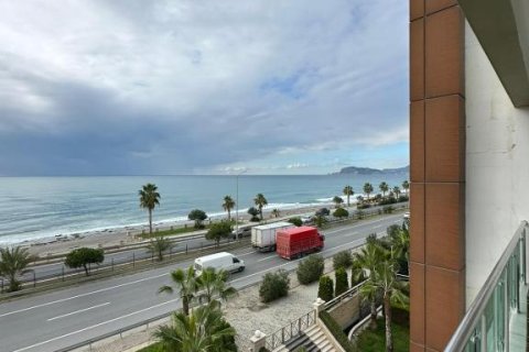 Квартира с 3 комнатами в Кестель, Турция №21742