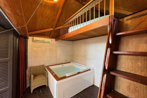 5 bedrooms House in Limassol, Cyprus No. 81643 16