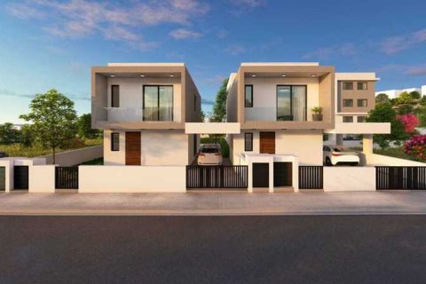 3 bedrooms House in Paphos, Cyprus No. 29239 2