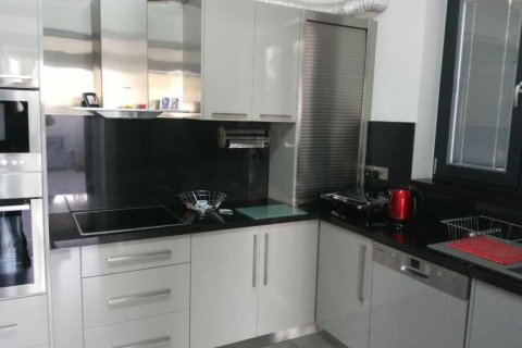 4 bedrooms Villa in Limassol, Cyprus No. 105601 2