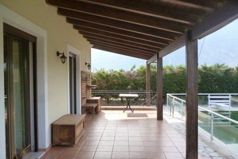 Дом с 4 комнатами в Эвбея, Греция №55787 10