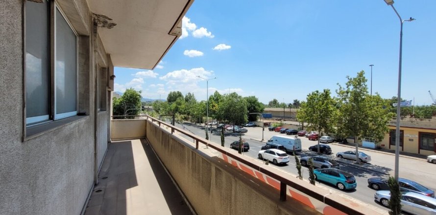 385m² Commercial property en Thessaloniki, Greece No. 107517