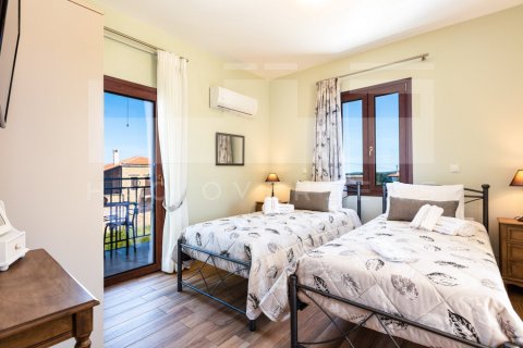 4 bedrooms Villa in Rethymno, Greece No. 24328 9