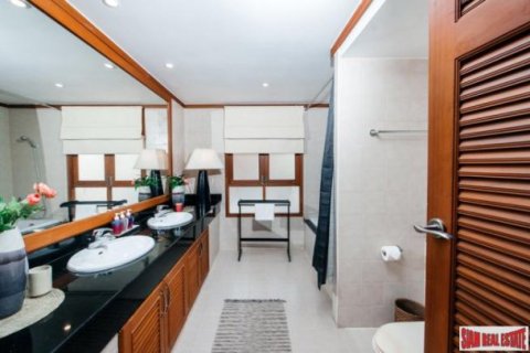 4 bedrooms House in Ko Samui, Thailand No. 97058 13