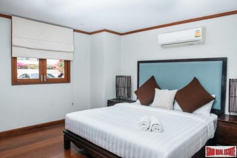 4 bedrooms House in Ko Samui, Thailand No. 97058 10