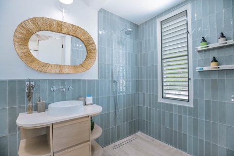 Villa in Jolly Harbour, Antigua and Barbuda No. 61380 12