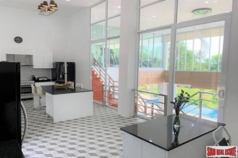 5 bedrooms Villa in Surat Thani, Thailand No. 96145 22