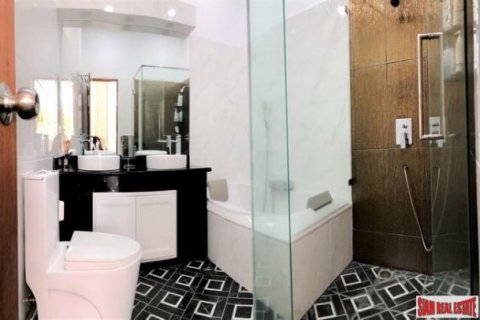 5 bedrooms Villa in Surat Thani, Thailand No. 96145 15