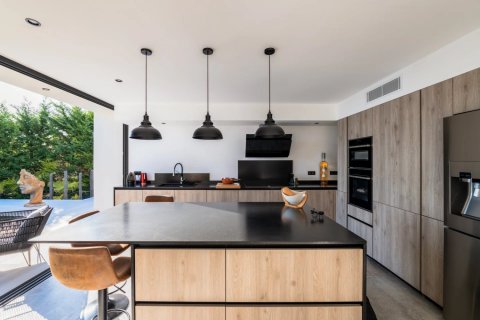 4 chambres Villa à Tourrettes-sur-Loup, France No. 79869 10