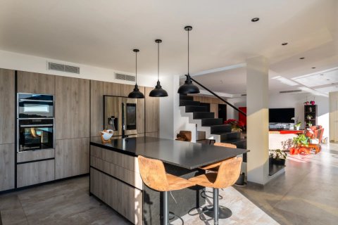 4 chambres Villa à Tourrettes-sur-Loup, France No. 79869 9