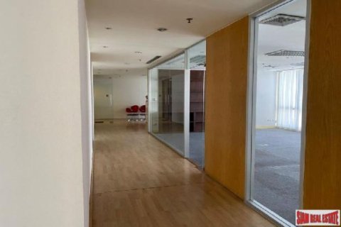 318.6m² Office in Bangkok, Thailand No. 96106 5