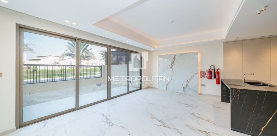 3 bedrooms Townhouse in Jumeirah Golf Estates, UAE No. 119482