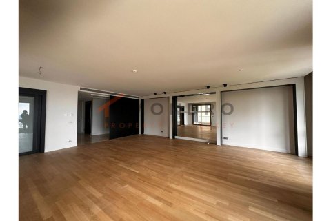 3 bedrooms Apartment in Hai Ba Trung, Vietnam No. 80449 11