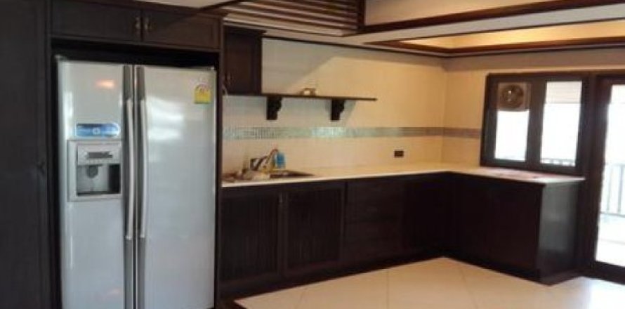 3 bedrooms Apartment in Jomtien Beach, Thailand No. 96492
