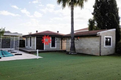 4 dormitorios House en Strovolos, Cyprus No. 82729 16