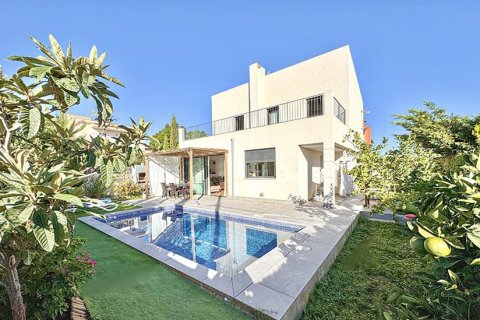 4 chambres Villa à Son Ferrer, Spain No. 126047