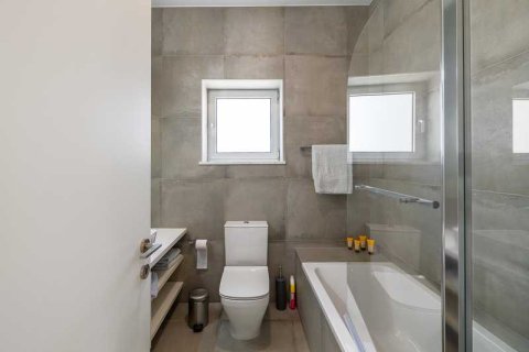 Вилла с 4 спальнями в Пейя, Кипр №66128 16