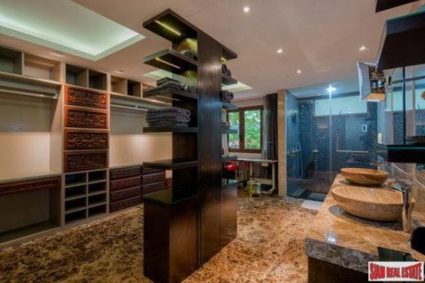 4 bedrooms Villa in Surin Beach, Thailand No. 96187 14