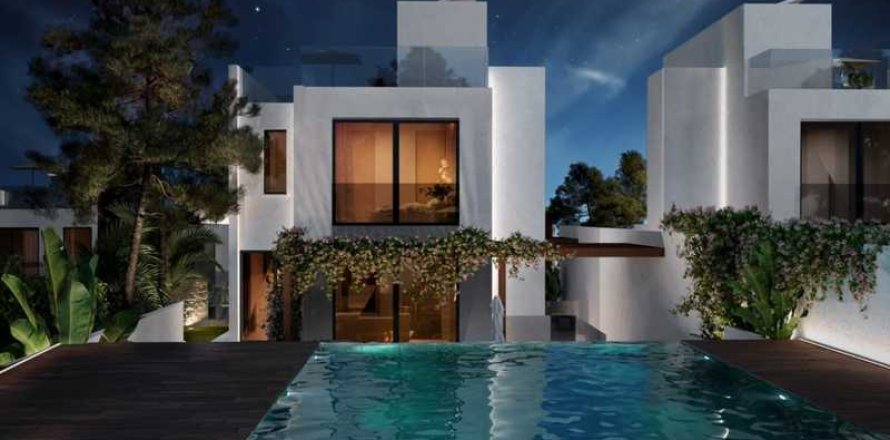 3 bedrooms House in Agios Tychonas, Cyprus No. 29289