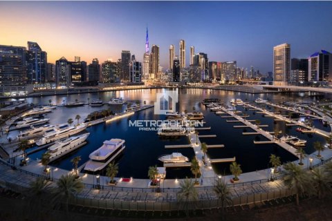 Пентхаус с 3 спальнями в Бизнес-Бэй, ОАЭ №119901